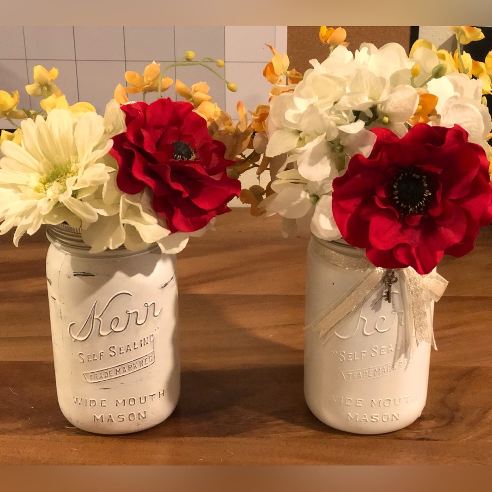 Flower center pieces.